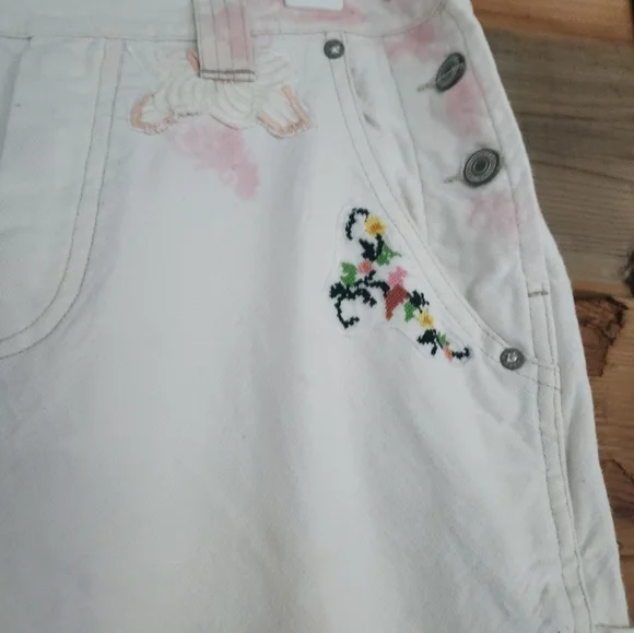 Free People Patchwork & Embroidered Love Alive High Rise Boyfriend Jean Size 29 - Picture 4 of 7